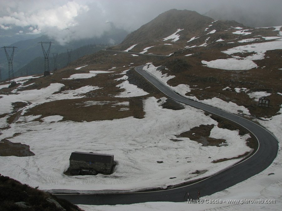 08_La strada del Passo verso la Valtellina.JPG